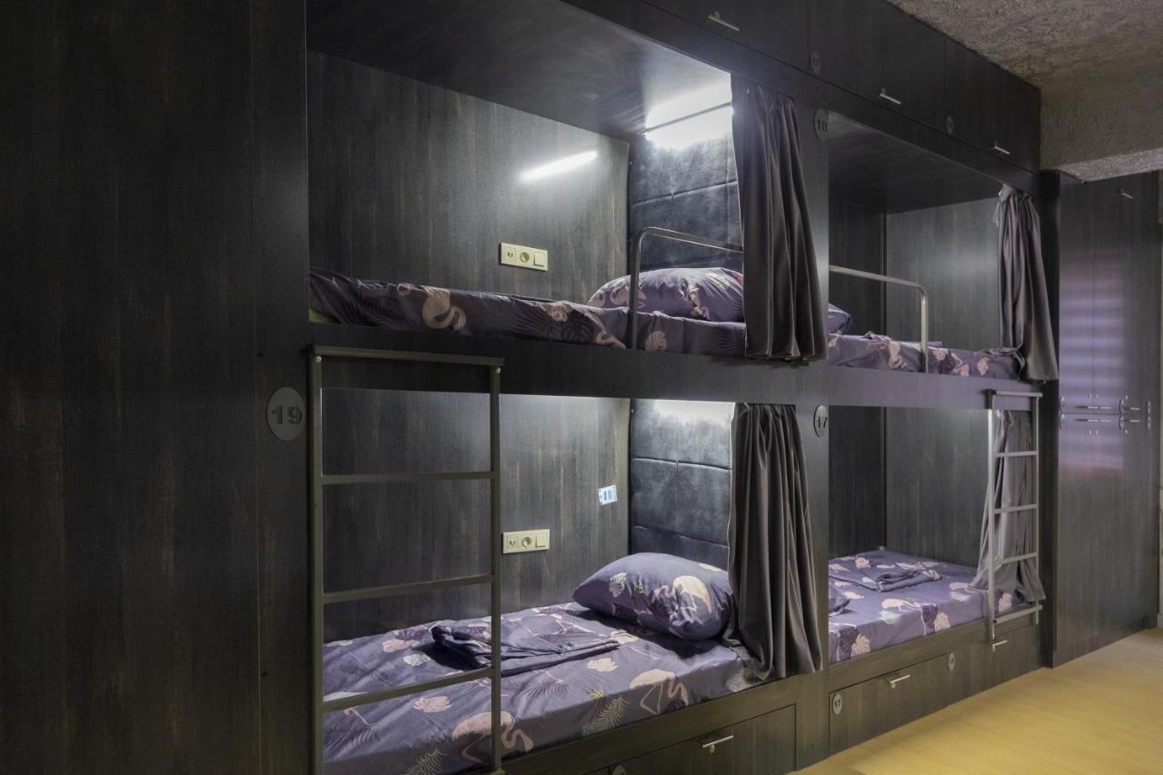 Midcity Hostel Jerevan Eksteriør billede