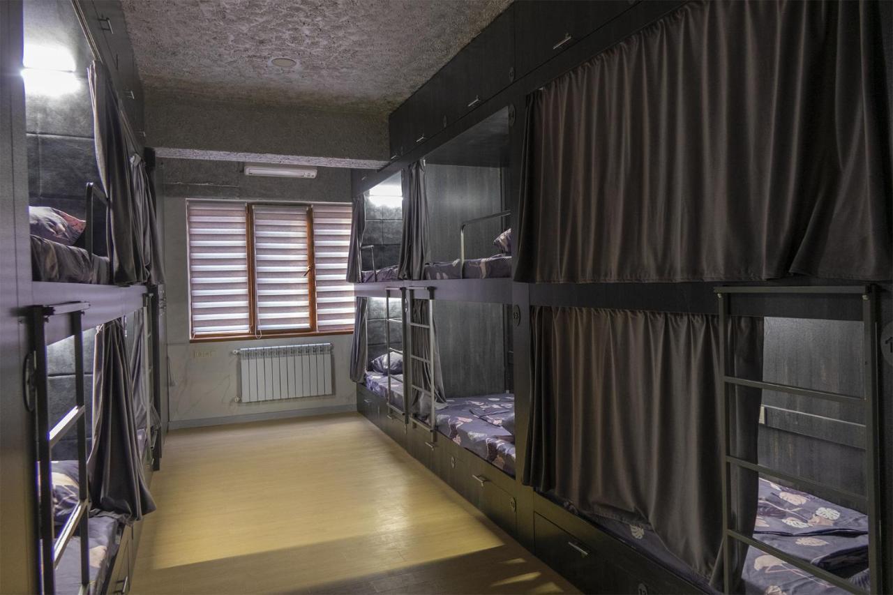 Midcity Hostel Jerevan Eksteriør billede