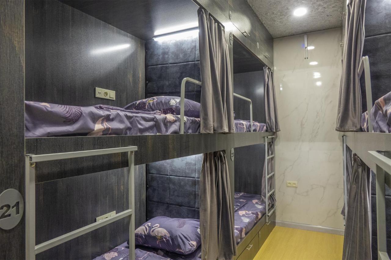 Midcity Hostel Jerevan Eksteriør billede